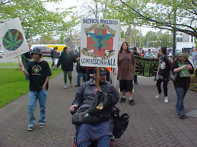 The March starts down W. Summer, the 'alley' on the west side of the Capital Mall.